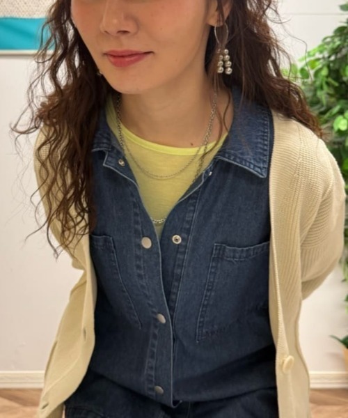 Right-on（ライトオン）の「【HONEYSUCKLE ROSE】シアー クルーネック 長袖Tシャツ (トレンド透け感 / レイヤードスタイル / カジュアルコーデ)（その他トップス・レディース・ブラック/ホワイト/イエロー/ターコイズブルー・L/M）」の11枚目の写真