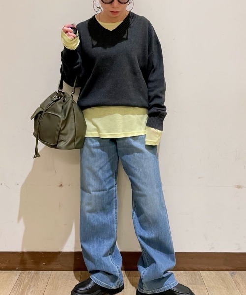 Right-on（ライトオン）の「【HONEYSUCKLE ROSE】シアー クルーネック 長袖Tシャツ (トレンド透け感 / レイヤードスタイル / カジュアルコーデ)（その他トップス・レディース・ブラック/ホワイト/イエロー/ターコイズブルー・L/M）」の14枚目の写真