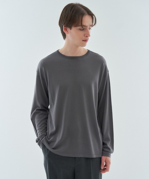 ESTNATION(エストネーション)の「ESTNATION / ウルトラファインウール ロングスリーブニットTシャツ(ニット/セーター・メンズ・ベージュ/ブラウン/チャコールグレー・LARGE/MEDIUM)」の4枚目の写真