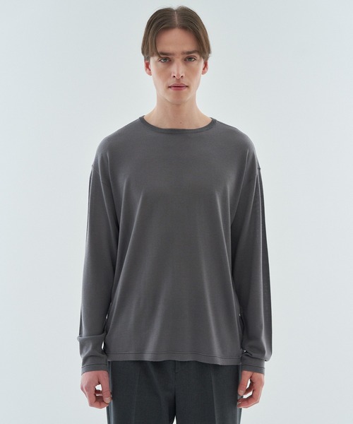 ESTNATION(エストネーション)の「ESTNATION / ウルトラファインウール ロングスリーブニットTシャツ(ニット/セーター・メンズ・ベージュ/ブラウン/チャコールグレー・LARGE/MEDIUM)」の5枚目の写真