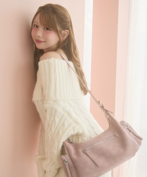 TITTY&CO.(ティティーアンドコー)の「スウェード調ショルダーバッグ(ショルダーバッグ・レディース・ピンク/ブラウン/ベージュ・FREE)」の14枚目の写真