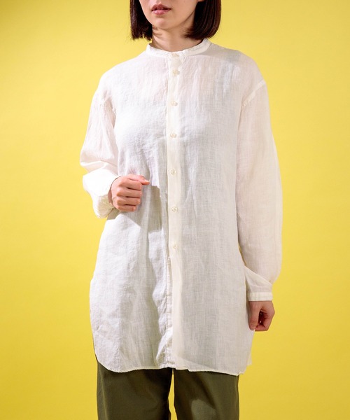 D.M.G.（ドミンゴ）の「[D.M.G / ディーエムジー] リネンキャンバス ロングシャツ（シャツ/ブラウス・レディース・ベージュ/ホワイト/ネイビー・2）」の2枚目の写真