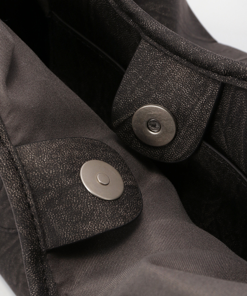 JOINT WORKS（ジョイントワークス）の「Boil Tale/ボイル テール MEGAN BAG(WASHED BLACK)（ショルダーバッグ・レディース・ブラック・FREE）」の9枚目の写真