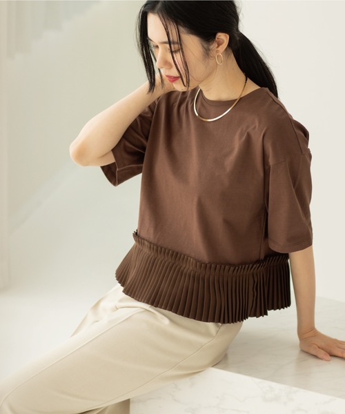 OPAQUE.CLIP(オペークドットクリップ)の「プリーツデザインドッキングトップス(Tシャツ/カットソー・レディース・ホワイト/チャコール/ブラウン系その他/ブラック・40/38)」の16枚目の写真