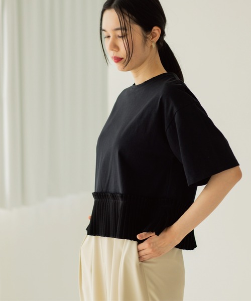OPAQUE.CLIP(オペークドットクリップ)の「プリーツデザインドッキングトップス(Tシャツ/カットソー・レディース・ホワイト/チャコール/ブラウン系その他/ブラック・40/38)」の22枚目の写真