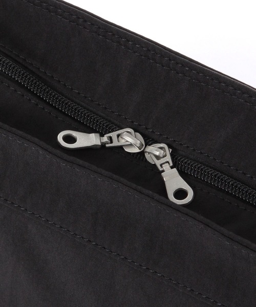 niko and...（ニコアンド）の「Dカンポケットサイドバッグ（ショルダーバッグ・メンズ・ブラック/ライトグレー・FREE）」の11枚目の写真