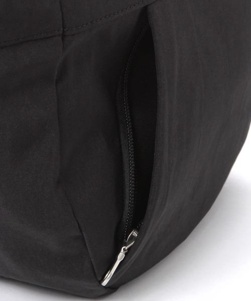 niko and...（ニコアンド）の「Dカンポケットサイドバッグ（ショルダーバッグ・メンズ・ブラック/ライトグレー・FREE）」の13枚目の写真