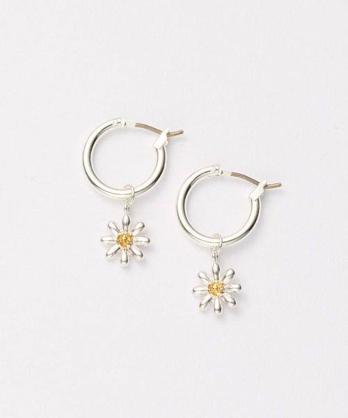 COLONY 2139（コロニートゥーワンスリーナイン）の「フラワーフープピアス（ピアス（両耳用）・レディース・シルバー/ゴールド・FREE）」の4枚目の写真