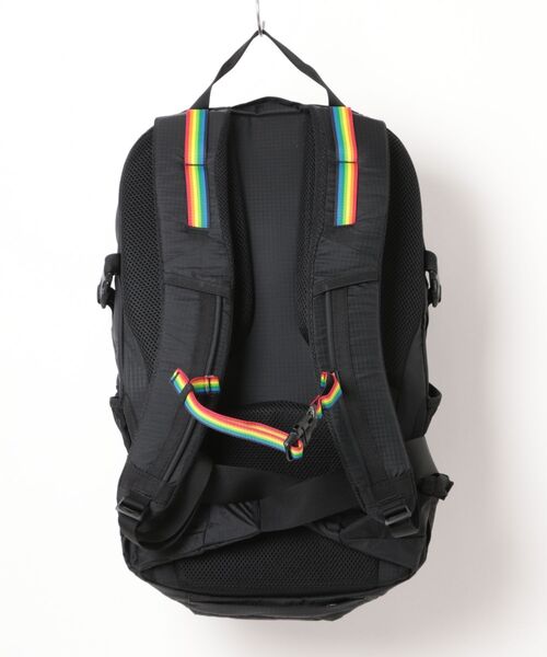 CHUMS（チャムス）の「【CHUMS/チャムス】 Spring Dale 25（バックパック/リュック・レディース・ブラック系その他/ブラック×ホワイト・FREE）」の4枚目の写真