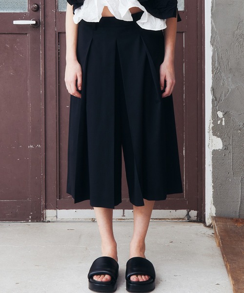 LE CIEL BLEU（ルシェルブルー）の「プリーツハーフパンツ / Pleated Half Pants（その他パンツ・レディース・グレー/マルチ/ブラック・34/36/38）」の20枚目の写真