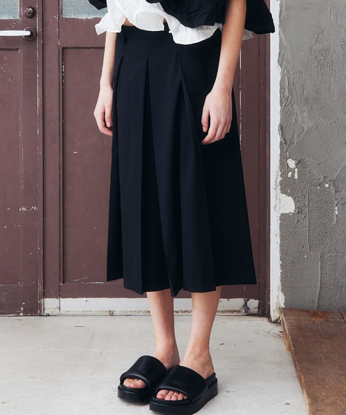 LE CIEL BLEU（ルシェルブルー）の「プリーツハーフパンツ / Pleated Half Pants（その他パンツ・レディース・グレー/マルチ/ブラック・34/36/38）」の18枚目の写真