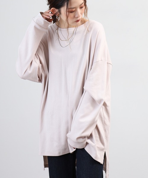atONE(アットワン)の「ドルマンスリーブテールカットワイドロングカットソー(Tシャツ/カットソー・レディース・オフホワイト/ピンクベージュ/グレイッシュベージュ/カーキ/ブラック・F)」の7枚目の写真