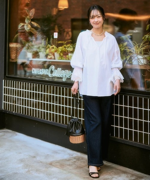 nissen(ニッセン)の「袖口スカラ刺しゅうレース衿フリルシャツチュニック(シャツ/ブラウス・レディース・ブラック/オフホワイト/イエロー・L/M/S/LL)」の11枚目の写真