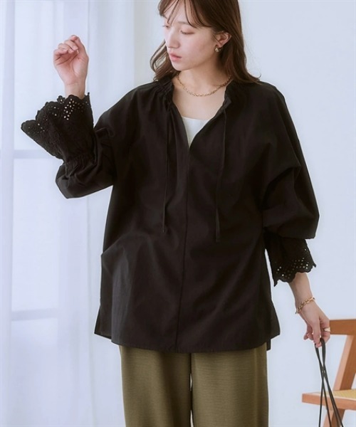 nissen(ニッセン)の「袖口スカラ刺しゅうレース衿フリルシャツチュニック(シャツ/ブラウス・レディース・ブラック/オフホワイト/イエロー・L/M/S/LL)」の14枚目の写真