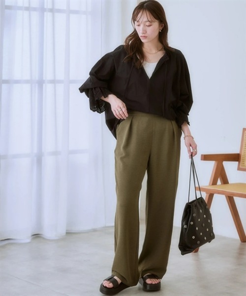 nissen(ニッセン)の「袖口スカラ刺しゅうレース衿フリルシャツチュニック(シャツ/ブラウス・レディース・ブラック/オフホワイト/イエロー・L/M/S/LL)」の19枚目の写真