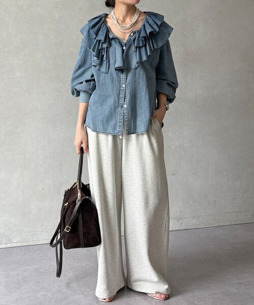 DouDou（ドゥドゥ）の「ライトデニムフリルブラウス（シャツ/ブラウス・レディース・ブルー・FREE）」の11枚目の写真