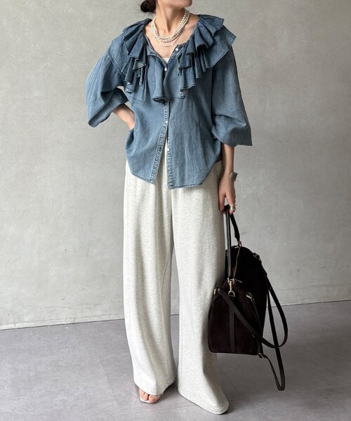 DouDou（ドゥドゥ）の「ライトデニムフリルブラウス（シャツ/ブラウス・レディース・ブルー・FREE）」の8枚目の写真