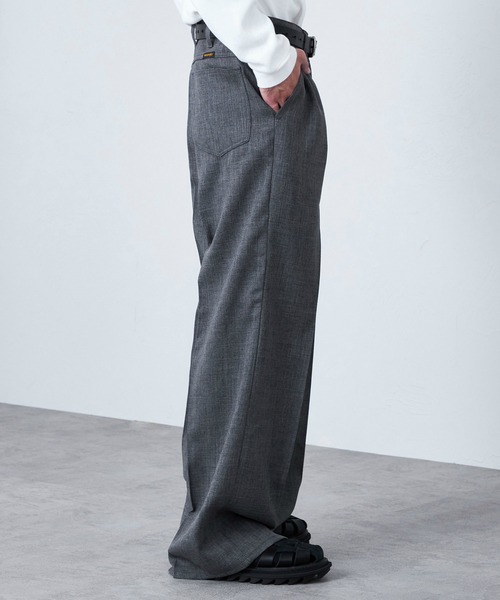 Lee(リー)の「Wrangler/ラングラー【MENS】WRANCHER WIDE/【リネンライク】ランチャーフレアーワイド(その他パンツ・メンズ・チャコール/ベージュ/ブラック・MEDIUM/SMALL/LARGE/X-LARGE)」の7枚目の写真