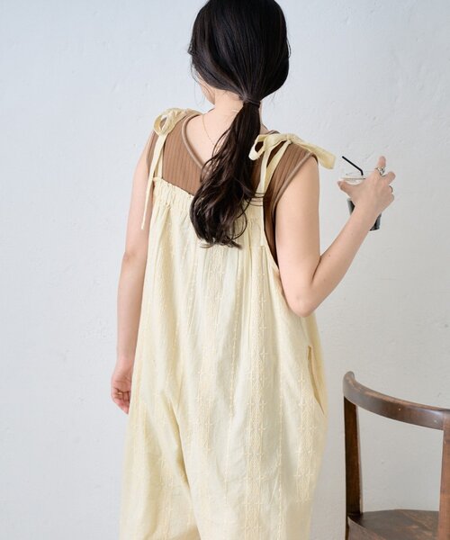 CIAOPANIC TYPY（チャオパニックティピー）の「【india】アソート肩紐リボンサロペット（サロペット/オーバーオール・レディース・ホワイト/ブラック/ブルー・MEDIUM/SMALL）」の5枚目の写真