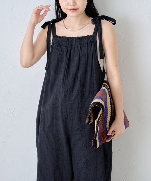 CIAOPANIC TYPY（チャオパニックティピー）の「【india】アソート肩紐リボンサロペット（サロペット/オーバーオール・レディース・ホワイト/ブラック/ブルー・MEDIUM/SMALL）」の13枚目の写真