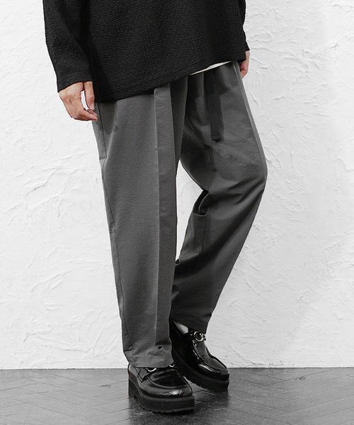 MinoriTY(マイノリティ)の「【MinoriTY】2WAYストレッチポリサッカークライミングパンツ メンズ UVカット 速乾 家庭洗濯可能 春服(その他パンツ・メンズ・グレー/ブラック/ブラウン・M/L)」の2枚目の写真