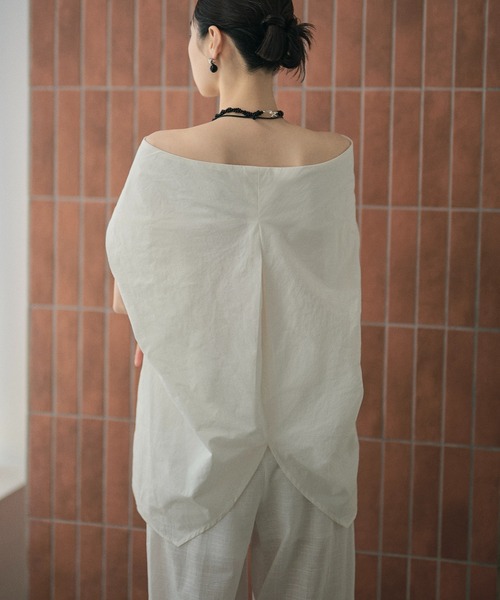 LAULEN（ローレン）の「cotton linen cape silhouette blouse /コットンリネン ケープシルエットブラウス（シャツ/ブラウス・レディース・ブラック/ホワイト・FREE）」の5枚目の写真
