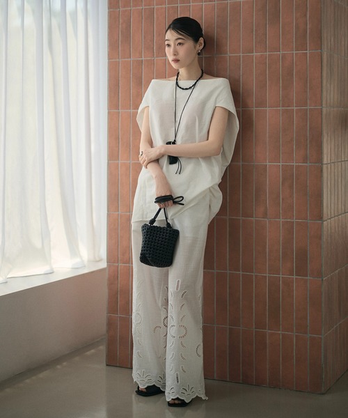 LAULEN（ローレン）の「cotton linen cape silhouette blouse /コットンリネン ケープシルエットブラウス（シャツ/ブラウス・レディース・ブラック/ホワイト・FREE）」の10枚目の写真