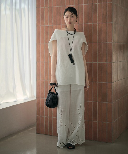 LAULEN（ローレン）の「cotton linen cape silhouette blouse /コットンリネン ケープシルエットブラウス（シャツ/ブラウス・レディース・ブラック/ホワイト・FREE）」の11枚目の写真