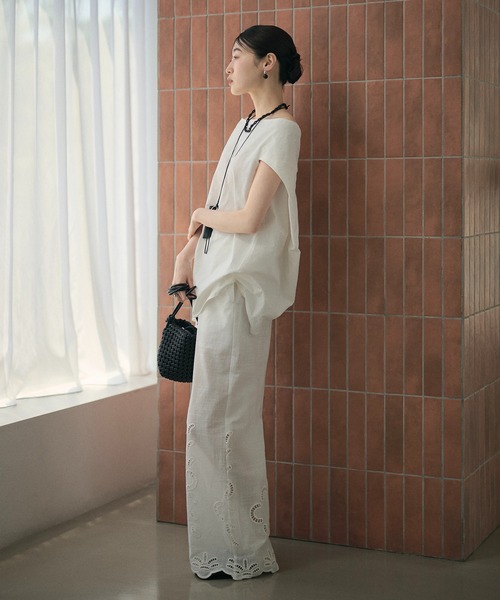 LAULEN（ローレン）の「cotton linen cape silhouette blouse /コットンリネン ケープシルエットブラウス（シャツ/ブラウス・レディース・ブラック/ホワイト・FREE）」の12枚目の写真