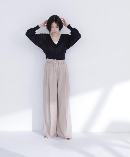 NATURAL BEAUTY BASIC(ナチュラルビューティーベーシック)の「【ちょうど、いい服】さらりと、涼しげ麻混カーディガン(カーディガン/ボレロ・レディース・ブラック/オフホワイト/ラベンダー/ネイビー/ベージュ・フリ-)」の13枚目の写真