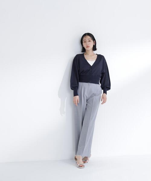 NATURAL BEAUTY BASIC(ナチュラルビューティーベーシック)の「【ちょうど、いい服】さらりと、涼しげ麻混カーディガン(カーディガン/ボレロ・レディース・ブラック/オフホワイト/ラベンダー/ネイビー/ベージュ・フリ-)」の10枚目の写真