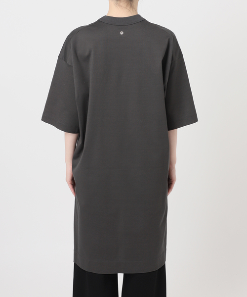 CINOH（チノ）の「【CINOH / チノ】別注アシンメトリーテイルTシャツ（Tシャツ/カットソー・レディース・ブラック/ホワイト/ライトグレー・FREE）」の12枚目の写真
