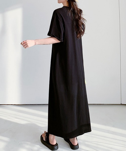 mielu（ミエル）の「ハーフジップ半袖ロングワンピース（ワンピース・レディース・カーキ/グレー/ブラック・MEDIUM/LARGE）」の7枚目の写真