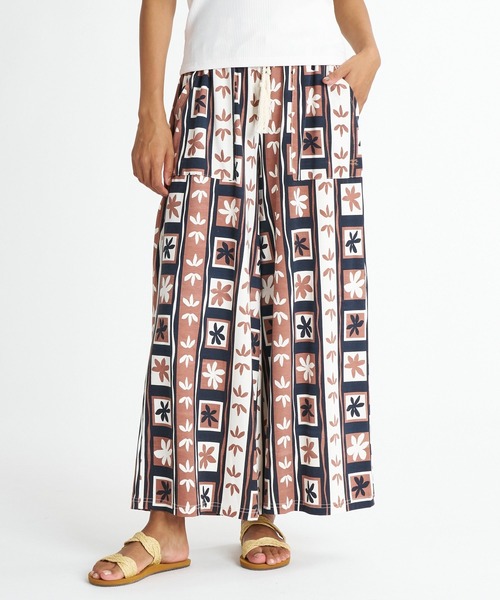 BILLABONG(ビラボン)の「BILLABONG ウィメンズ WIDE EASY LONG PANTS ロングパンツ 【2026年夏モデル】(その他パンツ・レディース・ブラック系その他/ブラウン系その他/ホワイト/ブルー系その他・MEDIUM)」の10枚目の写真