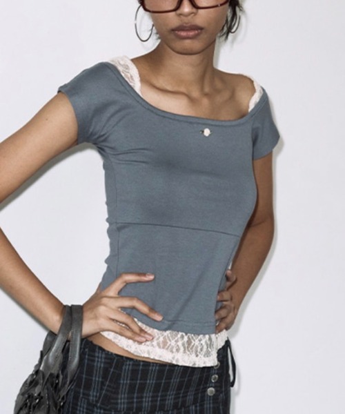 FANCY CLUB(ファンシークラブ)の「【FANCY CLUB】 LACE SQUARE NECK TOP / 【ファンシークラブ】レーススクエアネックレイヤード半袖Tシャツ(Tシャツ/カットソー・レディース・グレー/ブラック・ONE SIZE)」の10枚目の写真