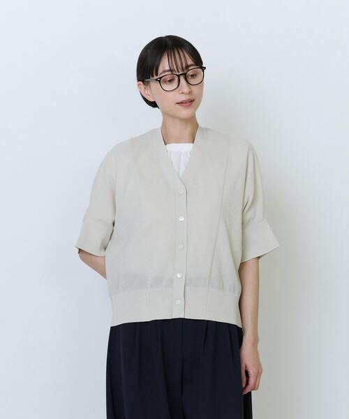 LOISIR(ロワズィール)の「【6月お気に入り登録ブランド内5位】エステルペーパー鹿の子編みカーディガン(カーディガン/ボレロ・レディース・ベージュ/ブルーグレー/イエロー・FREE)」の3枚目の写真