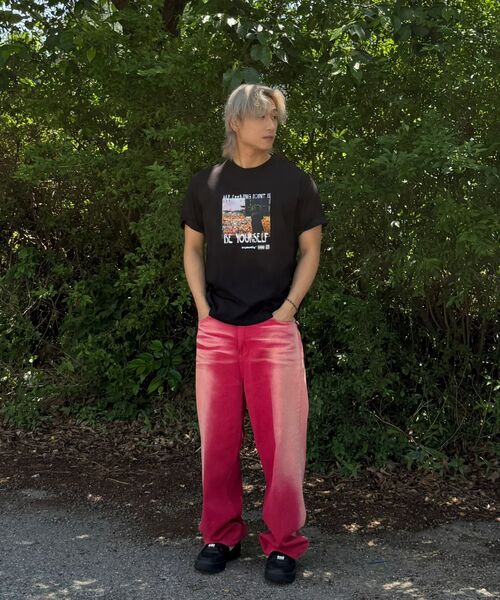 KEEPHUSTLING(キープハッスリング)の「Be Yourself! グラフィック ビッグシルエットT(ブラック)(Tシャツ/カットソー・レディース・ブラック・LARGE/MEDIUM/X-LARGE)」の7枚目の写真