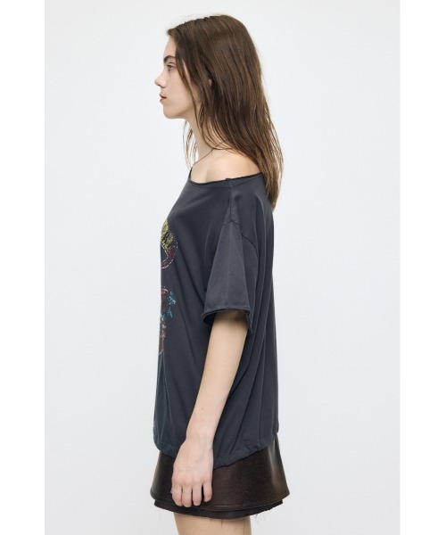 MOUSSY(マウジー)の「REMAKE LIKE ONE SHOULDER Tシャツ(Tシャツ/カットソー・レディース・オフホワイト/レッド/ブルー/ライトブラック・FREE)」の21枚目の写真