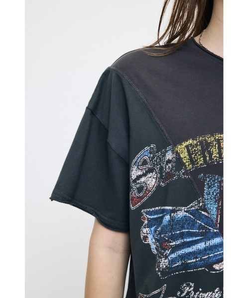 MOUSSY(マウジー)の「REMAKE LIKE ONE SHOULDER Tシャツ(Tシャツ/カットソー・レディース・オフホワイト/レッド/ブルー/ライトブラック・FREE)」の17枚目の写真