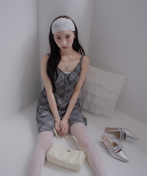 JUMELLE(ジュメロ)の「バイアスチェックキャミワンピ(ワンピース・レディース・グレー・MEDIUM)」の15枚目の写真