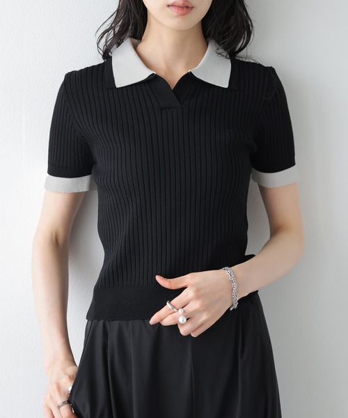 AMELY(エミリー)の「配色ポロカラー ニットトップス(ニット/セーター・レディース・グレー/ライトグレー/ホワイト/ブラック・フリー)」の2枚目の写真