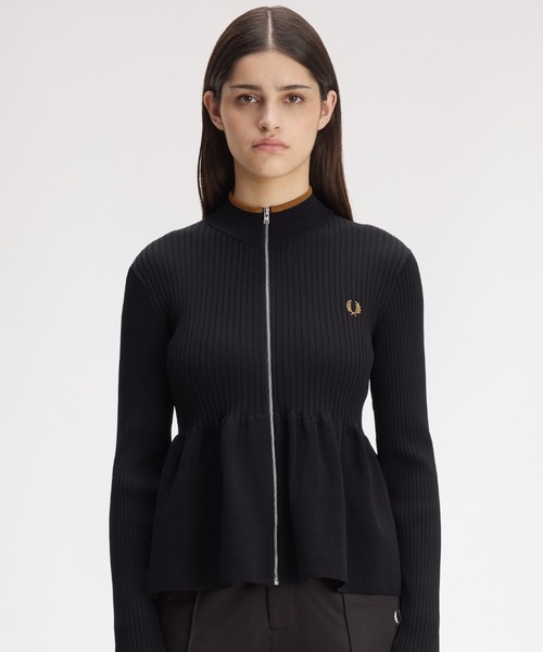 FRED PERRY(フレッドペリー)の「Zip-Through Peplum Cardigan/ジップスルーペプラムカーディガン(カーディガン/ボレロ・レディース・ブラック・10)」の2枚目の写真