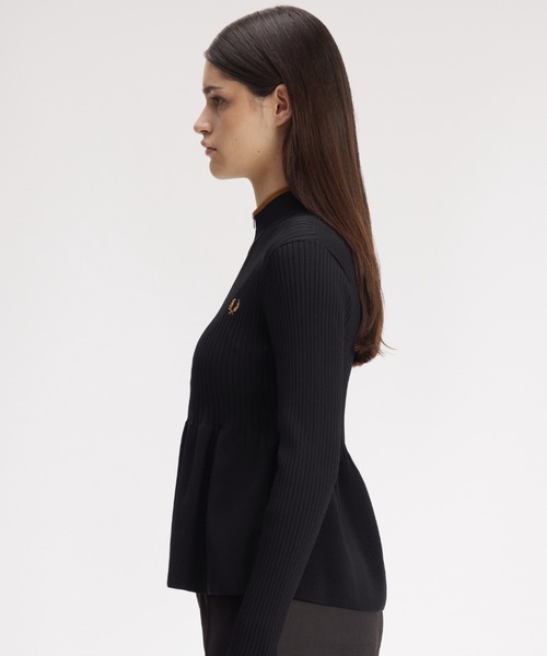 FRED PERRY(フレッドペリー)の「Zip-Through Peplum Cardigan/ジップスルーペプラムカーディガン(カーディガン/ボレロ・レディース・ブラック・10)」の3枚目の写真
