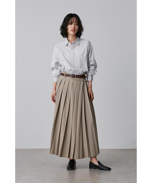 YLEVE(イレーヴ)の「YLEVE / WOOL SURGE PLEATED SKIRT(スカート・レディース・カーキ・1/0/2)」の1枚目の写真