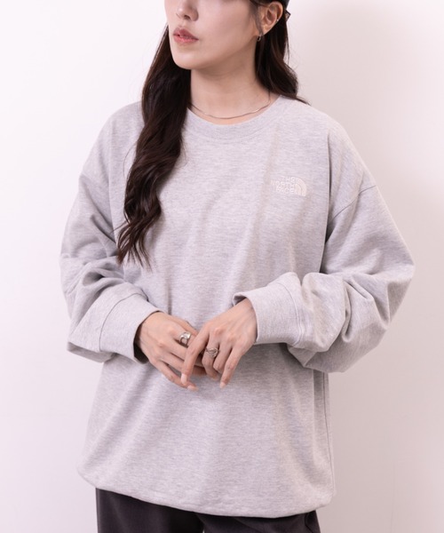 THE NORTH FACE(ザノースフェイス)の「THE NORTH FACE(ザ・ノースフェイス)/ワンポイント ロゴ刺繍 スウェット/M'S CORE SWEATSHIRTS(スウェット・レディース・グレー/ブラック/サンドベージュ/ライトブルー・M/XXL/L/XL)」の16枚目の写真