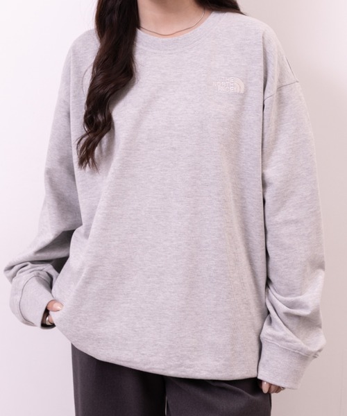 THE NORTH FACE(ザノースフェイス)の「THE NORTH FACE(ザ・ノースフェイス)/ワンポイント ロゴ刺繍 スウェット/M'S CORE SWEATSHIRTS(スウェット・レディース・グレー/ブラック/サンドベージュ/ライトブルー・M/XXL/L/XL)」の17枚目の写真