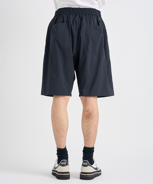 WHITE MOUNTAINEERING(ホワイトマウンテニアリング)の「【White Mountaineering】WIDE SHORT PANTS(その他パンツ・メンズ・ネイビー/ブラック・1/2)」の18枚目の写真