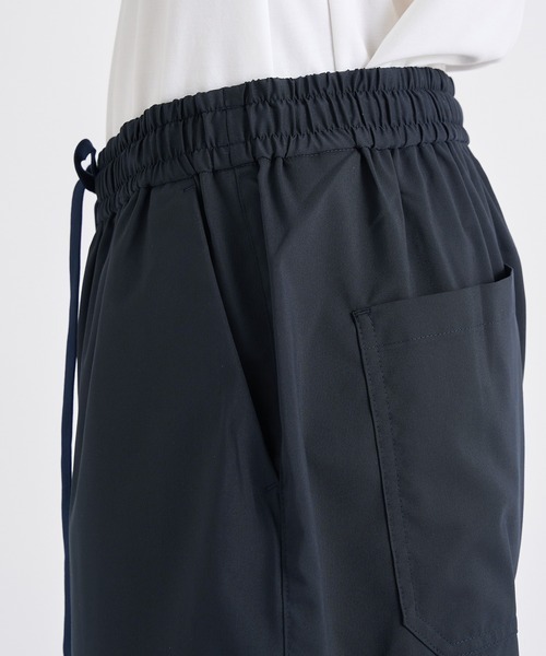 WHITE MOUNTAINEERING(ホワイトマウンテニアリング)の「【White Mountaineering】WIDE SHORT PANTS(その他パンツ・メンズ・ネイビー/ブラック・1/2)」の20枚目の写真