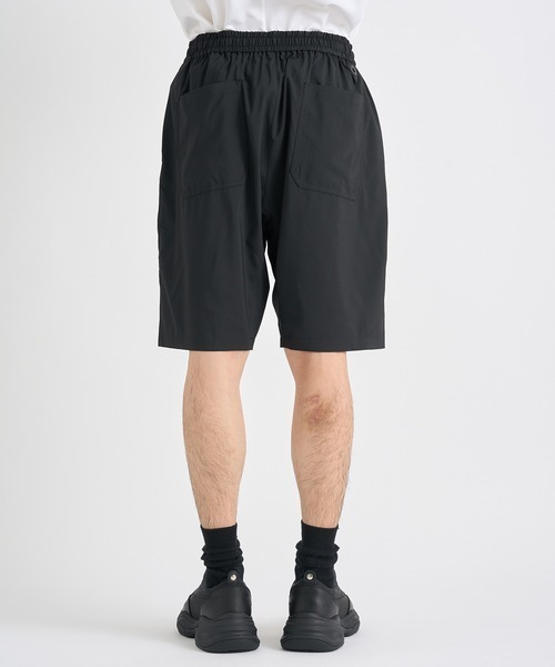 WHITE MOUNTAINEERING(ホワイトマウンテニアリング)の「【White Mountaineering】WIDE SHORT PANTS(その他パンツ・メンズ・ネイビー/ブラック・1/2)」の7枚目の写真