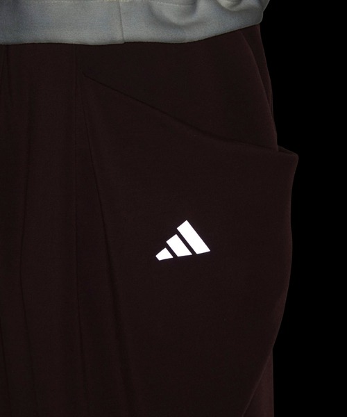 adidas(アディダス)の「ラックスフロー ルーズフィット アンクル丈 ジョガーパンツ / アディダス adidas(スウェットパンツ・レディース・ブラウン・LARGE/MEDIUM/SMALL/X-LARGE/XX-LARGE/X-SMALL)」の6枚目の写真
